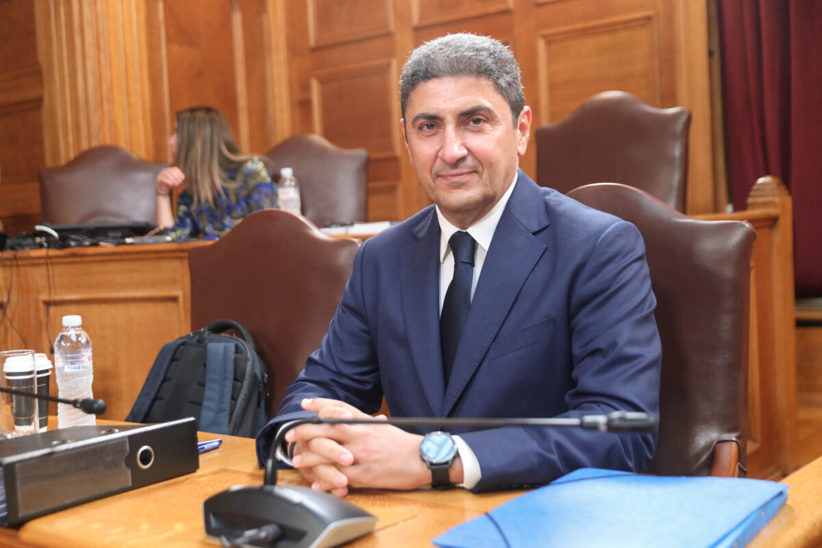 Αυγενάκης στην Εξεταστική για ΟΠΕΚΕΠΕ: «Δεν παρενέβην στη Δικαιοσύνη, τη διόρθωσα»