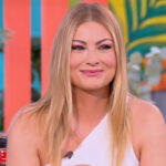 Η Δέσποινα Καμπούρη ανακοίνωσε με ένα ποστ τον χωρισμό της: «Ξέρω καλά τι σημαίνει «διακριτικότητα» στα media»