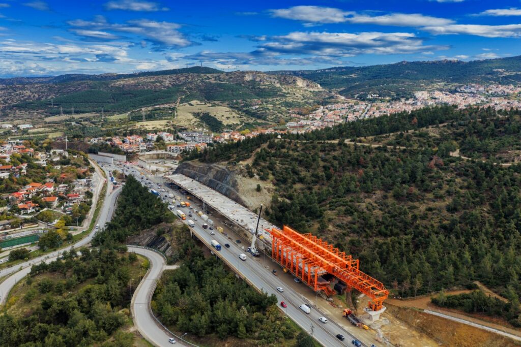 Θεσσαλονίκη: Κλειστή και σήμερα η Περιφερειακή Οδός, λόγω Flyover – Τι αλλάζει στην κυκλοφορία