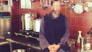 Παλαιοημερολογίτης ιερέας: Τα ερωτικά μηνύματα του σε 43χρονο - «Γουστάρεις να σε υπηρετώ και να βγάζεις φράγκα;»