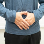 Ομφαλοκήλη: Αίτια, συμπτώματα, παράγοντες κινδύνου και θεραπεία