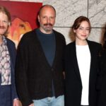 Γιώργος Λάνθιμος: Η Ντακότα Τζόνσον σε ρόλο… πρωταγωνίστριας – «Υπάρχουν κι άλλες ηθοποιοί… εκτός από την Στόουν»