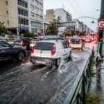 Κακοκαιρία «Adel»: Νέο έκτακτο δελτίο από την ΕΜΥ – Μέχρι το μεσημέρι οι καταιγίδες στην Αττική – Ποια σχολεία έκλεισαν