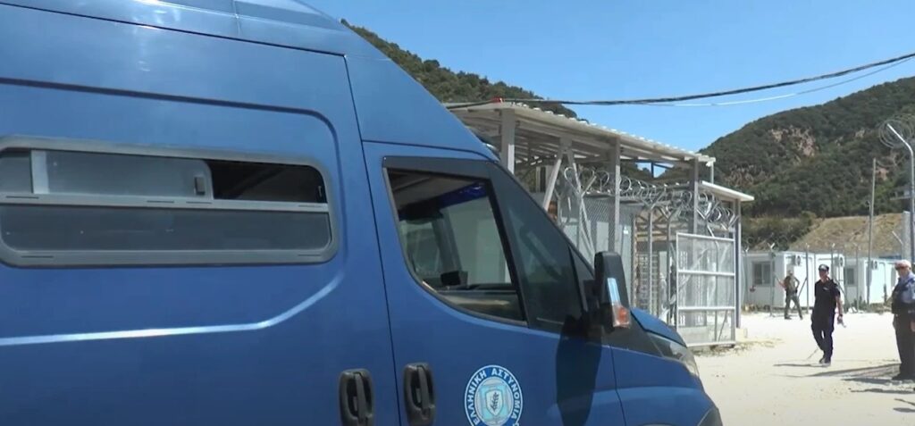 Εξέγερση σε δομή μεταναστών στις Σέρρες – 25 προσαγωγές, δύο αστυνομικοί τραυματίες