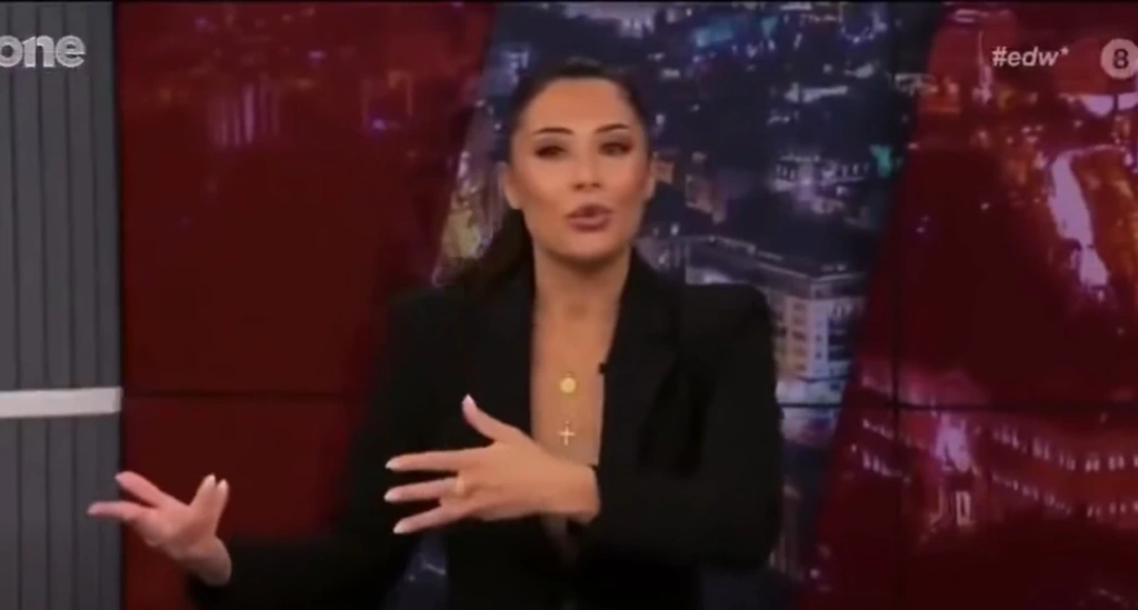 Απίστευτο περιστατικό on air: Έμεινε «κάγκελο» η Αφροδίτη Λατινοπούλου – Ποιος έβρισε ξαφνικά στον αέρα της εκπομπής