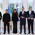 Υπεγράφη η συμφωνία μεταφοράς αερίου από την Ελλάδα στην Ουκρανία – Μητσοτάκης: Η Ελλάδα κόμβος για το αμερικανικό LNG – Ζελένσκι: Ευχαριστώ την Αθήνα και τον Τραμπ [εικόνες και βίντεο]