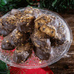 Σπιτικά μελομακάρονα με σοκολάτα – Ακόμα να τα δοκιμάσεις;