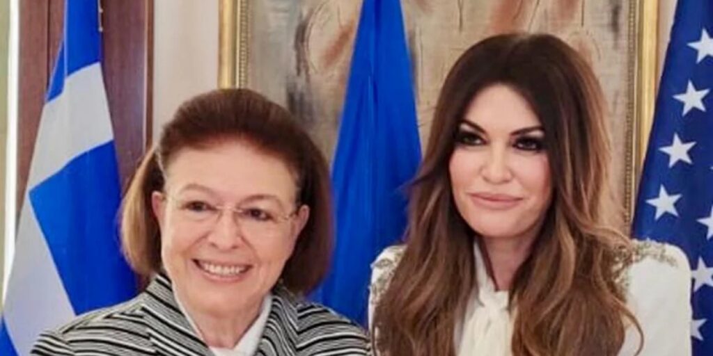 Συνάντηση Μενδώνη – Γκίλφοϊλ: Ανανέωση του Μνημονίου Συνεργασίας Ελλάδας
