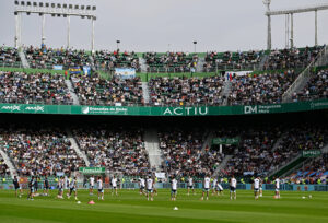 Χαμός στην Ισπανία με τον Μέσι: Πάνω από 20.000 φίλαθλοι στην προπόνηση της Αργεντινής για να τον δουν