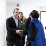 Μητσοτάκης στο νέο ΚΕΠΑ Πειραιά: Νέα εικόνα – Τελειώνει ο παραλογισμός των επαναπιστοποιήσεων