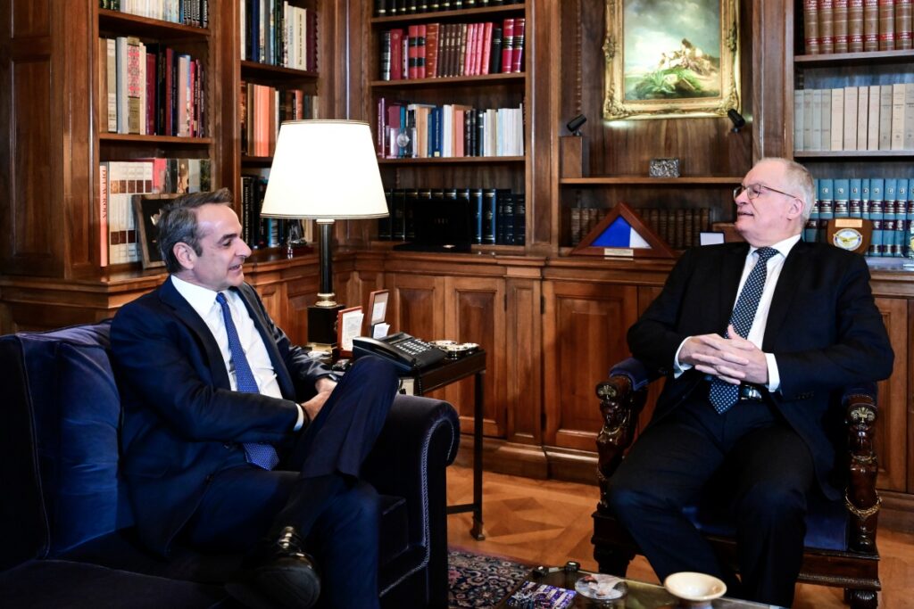 Συνάντηση Μητσοτάκη με Τασούλα στο Προεδρικό: «Η Ελλάδα από περιφερειακός παίκτης στην ενέργεια γίνε