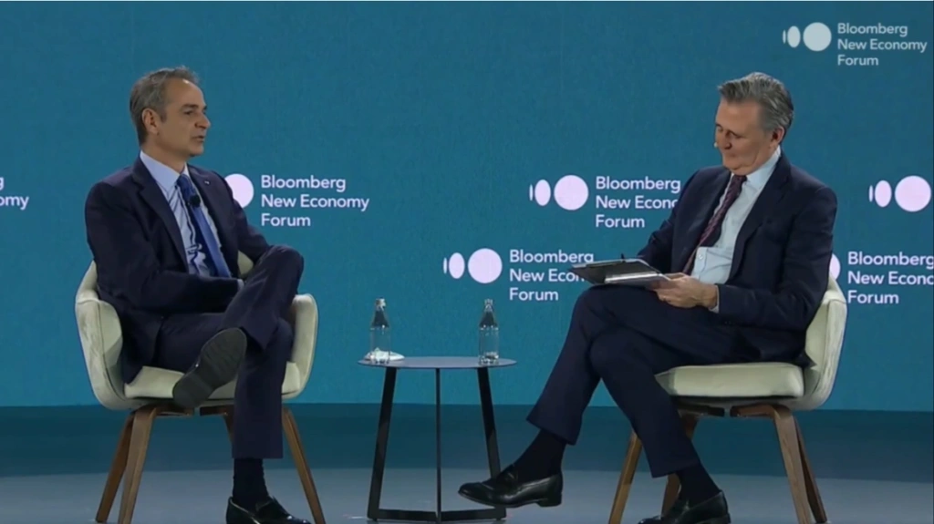 Μητσοτάκης στο Bloomberg για λιμάνι του Πειραιά: Οι συμφωνίες προηγούμενων κυβερνήσεων πρέπει να γίνονται σεβαστές