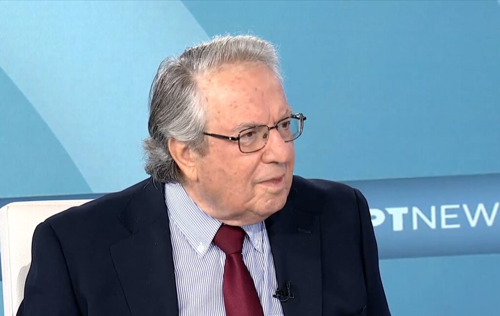 Μπαμπινιώτης: «Η ελληνική γλώσσα δεν κινδυνεύει – είναι ένα ζωντανό θαύμα σαράντα αιώνων»
