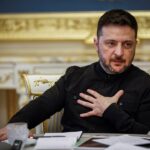 Σάλος στην Ουκρανία: Έφοδος των Αρχών στα γραφεία του κορυφαίου συνεργάτη του Ζελένσκι