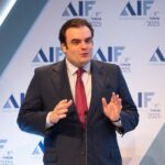 Handelsblatt: «Ο Πιερρακάκης περιζήτητος σύμβουλος – Χώρα-πρότυπο η Ελλάδα στην ψηφιοποίηση του Δημοσίου»