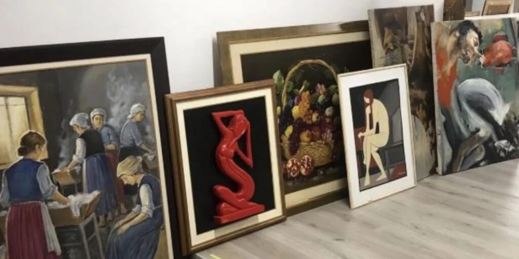 Ελεύθεροι χωρίς περιοριστικούς όρους ο δικηγόρος και ο 42χρονος για διακίνηση πλαστών έργων τέχνης -