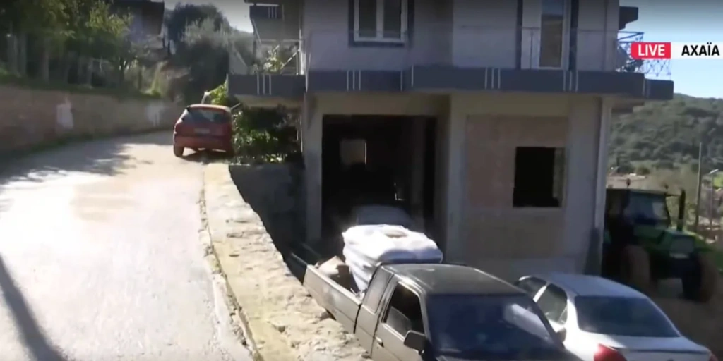 Τραγωδία στην Αχαΐα: Ο θείος χτύπησε το κεφάλι του, ζαλίστηκε και έπεσαν μαζί με τον 3χρονο [Βίντεο]