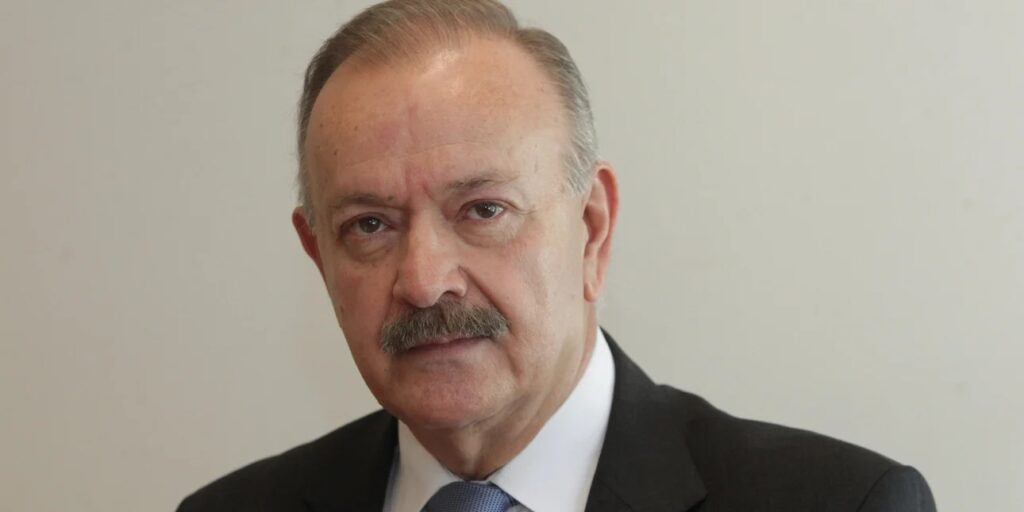 Σε κλίμα συγκίνησης η κηδεία του πρώην υπουργού, Δημήτρη Σταμάτη