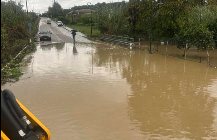 Σφοδρή κακοκαιρία πλήττει δυτικά και βόρεια Ελλάδα από το Σάββατο [εικόνες – βίντεο]