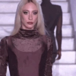 Κιάρα Μαρκέζη: Εντυπωσίασε η εγγονή του Άκη Τσοχατζόπουλου στην πασαρέλα του Athens Fashion Week