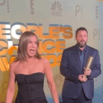 Ο Άνταμ Σάντλερ αποθεώνει τη σχέση της Τζένιφερ Άνιστον με τον Τζιμ Κέρτις [βίντεο]