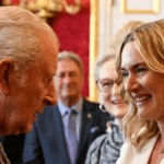 Το… αμήχανο τετ-α-τετ της Κέιτ Γουίνσλετ με τον βασιλιά Κάρολο – Τι συνέβη;