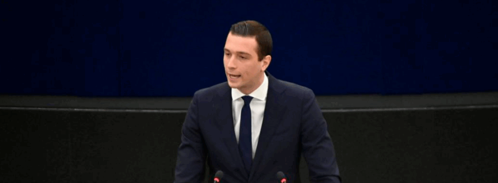 Γαλλία: Δημοσκόπηση τοποθετεί τον ακροδεξιό Μπαρντελά πρώτο στις προεδρικές εκλογές