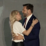 Σάλος στο διαδίκτυο για την αγκαλιά Κερκ-Βανς: Η χήρα απαντά στα… ακραία σχόλια -«Έκαναν σαν να άγγιξες…» [βίντεο]