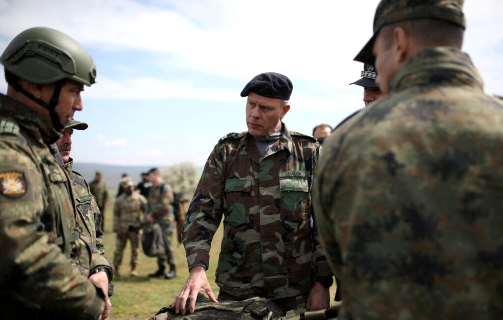 Ιταλία: Άνοιξε η συζήτηση για επιστροφή στη στρατιωτική θητεία – «Αν το αποφασίσει η Βουλή, ναι», λέ