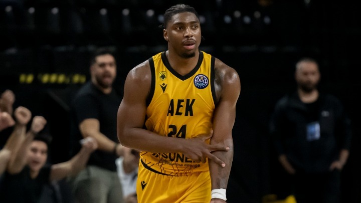 H ΑΕΚ διέλυσε τη Ρίγα 95-64 και αγκαλιάζει την πρώτη θέση