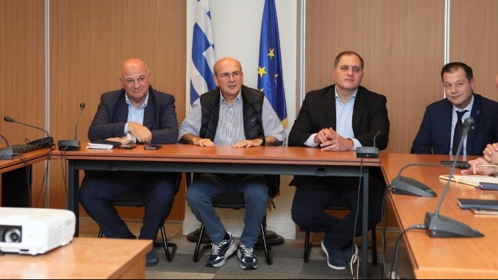 Σύσκεψη Χατζηδάκη – Τσιάρα για ΟΠΕΚΕΠΕ: Έρχεται η μεγάλη πληρωμή για τους αγρότες – Τέλος Νοεμβρίου οι επιδοτήσεις