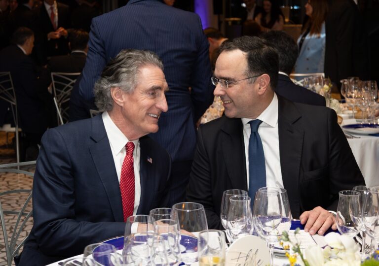 Θοδωρής Κυριακού: Δείπνο προς τιμήν των υπουργών των ΗΠΑ, Μπέργκαμ και Ράιτ