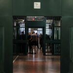 Γαλλία: Δραπέτευσαν από φυλακή με πριόνια που τους έριξαν… drones και κουβέρτες