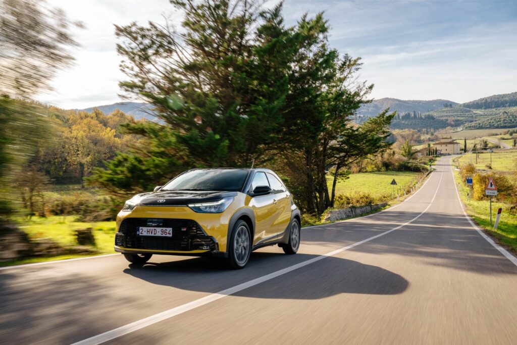 Οδηγούμε το νέο Toyota Aygo X Hybrid στη Φλωρεντία: Υβριδική επανάσταση κάτω από τις 20.000€