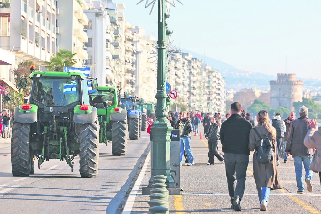 Ο ΚΟΜΠΟΣ ΣΤΟ ΧΤΕΝΙ για τα μπλόκα