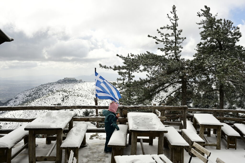 Καιρός: Χιόνια και παγετός την Πρωτοχρονιά – Αλλαγή στο σκηνικό το Σαββατοκύριακο