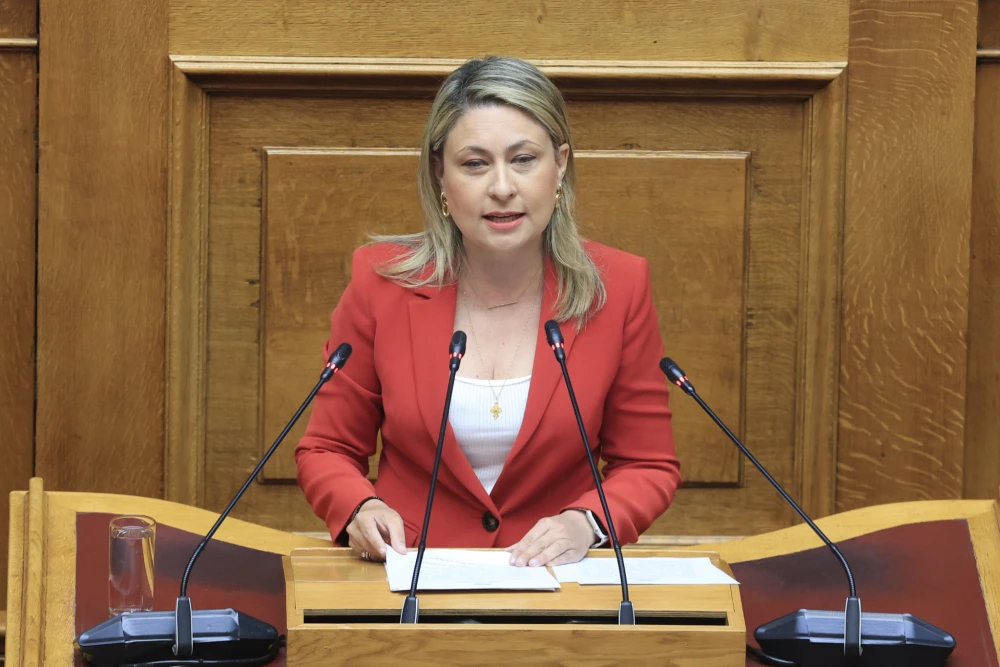Αλεξοπούλου σε Κώστα Αρβανίτη: Μια ζωή μπαχαλάκηδες, γι’ αυτό φτάσατε στο 3% [βίντεο]