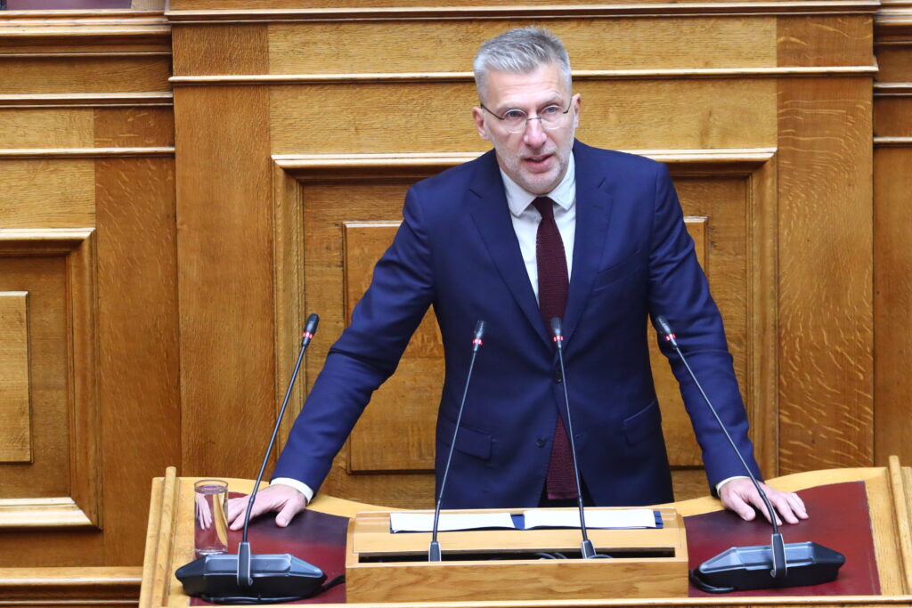 Μήνυση Σκέρτσου κατά της Κωνσταντοπούλου: «Στοχοποιεί οικογένειες και ανακυκλώνει συκοφαντίες»