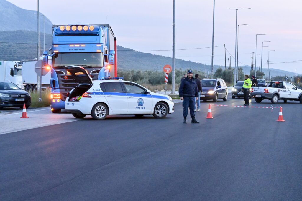 ΕΛ.ΑΣ: Τι απαντά για την εκτροπή κυκλοφορίας λόγω των αγροτικών μπλόκων
