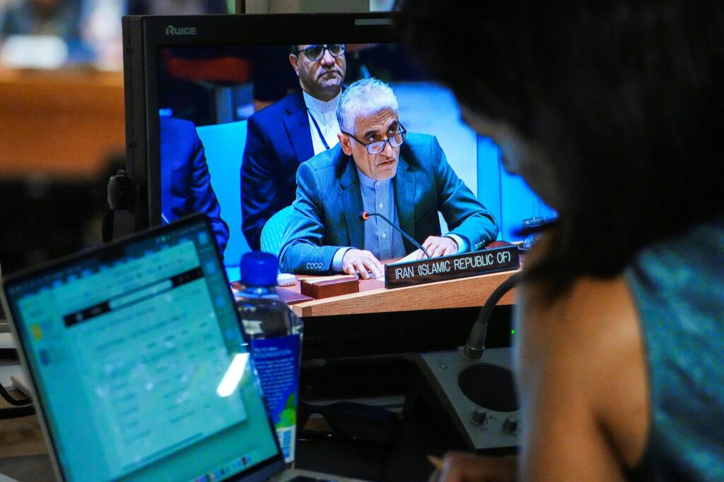 ΕΕ: Μόνο η διπλωματία μπορεί να λύσει το πυρηνικό ζήτημα του Ιράν