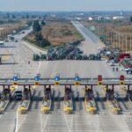 Αγρότες απέκλεισαν και το ρεύμα προς Θεσσαλονίκη στα διόδια των Μαλγάρων