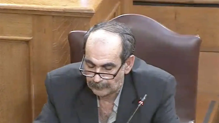 Γιώργος Ξυλούρης: Αναβολή της δίκης του για απείθεια στις 29 Οκτωβρίου – Έδωσε το παρών στο δικαστήριο