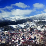 Καρπενήσι: Χριστούγεννα στην «Ελβετία της Ελλάδας» – Οι καλύτερες προτάσεις [εικόνες]