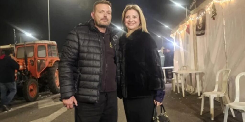 Μαρία Καρυστιανού: Επισκέφτηκε το αγροτικό μπλόκο της Νίκαιας