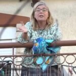 Λουτράκι: «Τη θώπευσε με καθαρά ερωτικά στοιχεία» – Σάλος με τις δηλώσεις του δικηγόρου της δασκάλας