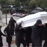 Λούτσα: Συγγενείς και φίλοι αποχαιρέτησαν τον 24χρονο Σωτήρη – Λευκά τριαντάφυλλα στη μνήμη του – «Ένας άγγελος και καλό παιδί» [βίντεο]