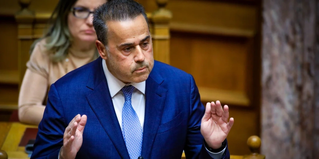 Παπασταύρου: «Προχωρούμε με τη Γαλλία στη σύσταση ομάδας για την προστασία των θαλασσών»