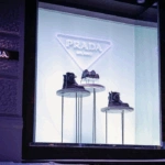 H Prada ολοκλήρωσε την εξαγορά της Versace – Nέα σελίδα για τη βιομηχανία της μόδας