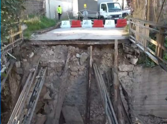 Κατάρρευση γέφυρας στον Ταύρο – Κλειστό το ρεύμα προς Προφήτη Δανιήλ