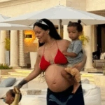 Ριάνα: «Γκρέμισε» το Instagram με αδημοσίευτες φωτογραφίες με μαγιό